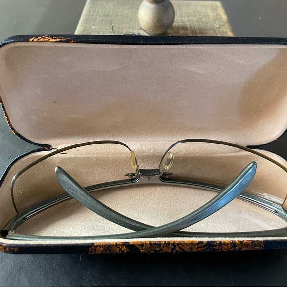 Authentic 90’s Chanel vintage glasses. - Picture 14 of 16